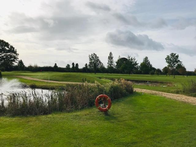 Silverstone Golf Club And Hotel Exterior photo